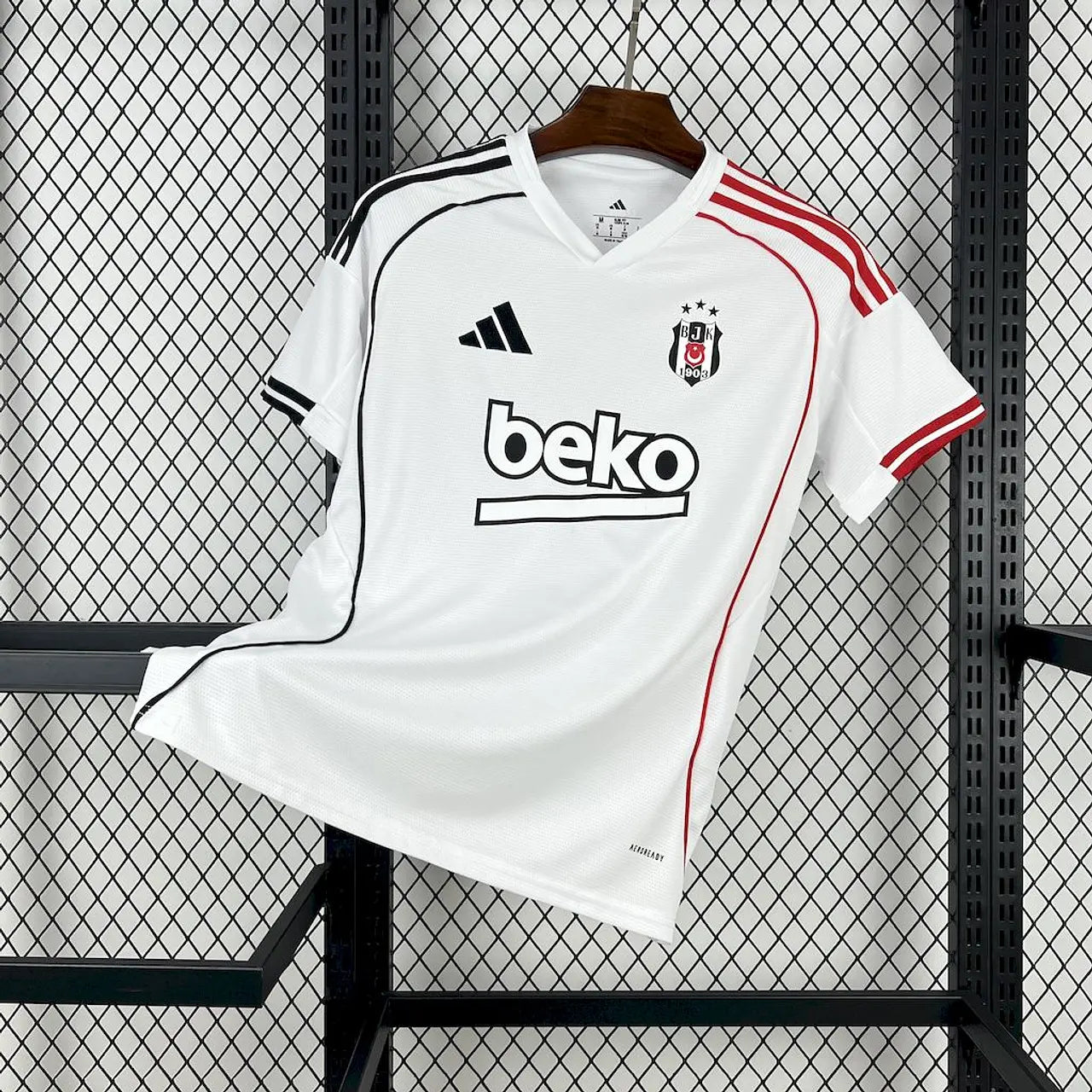 BESIKTAS Secundário 25/26