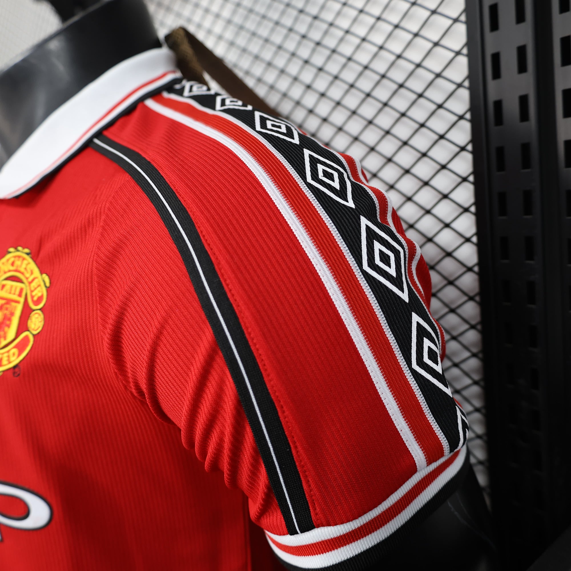 MANCHESTER UNITED Principal 98/99 Retro