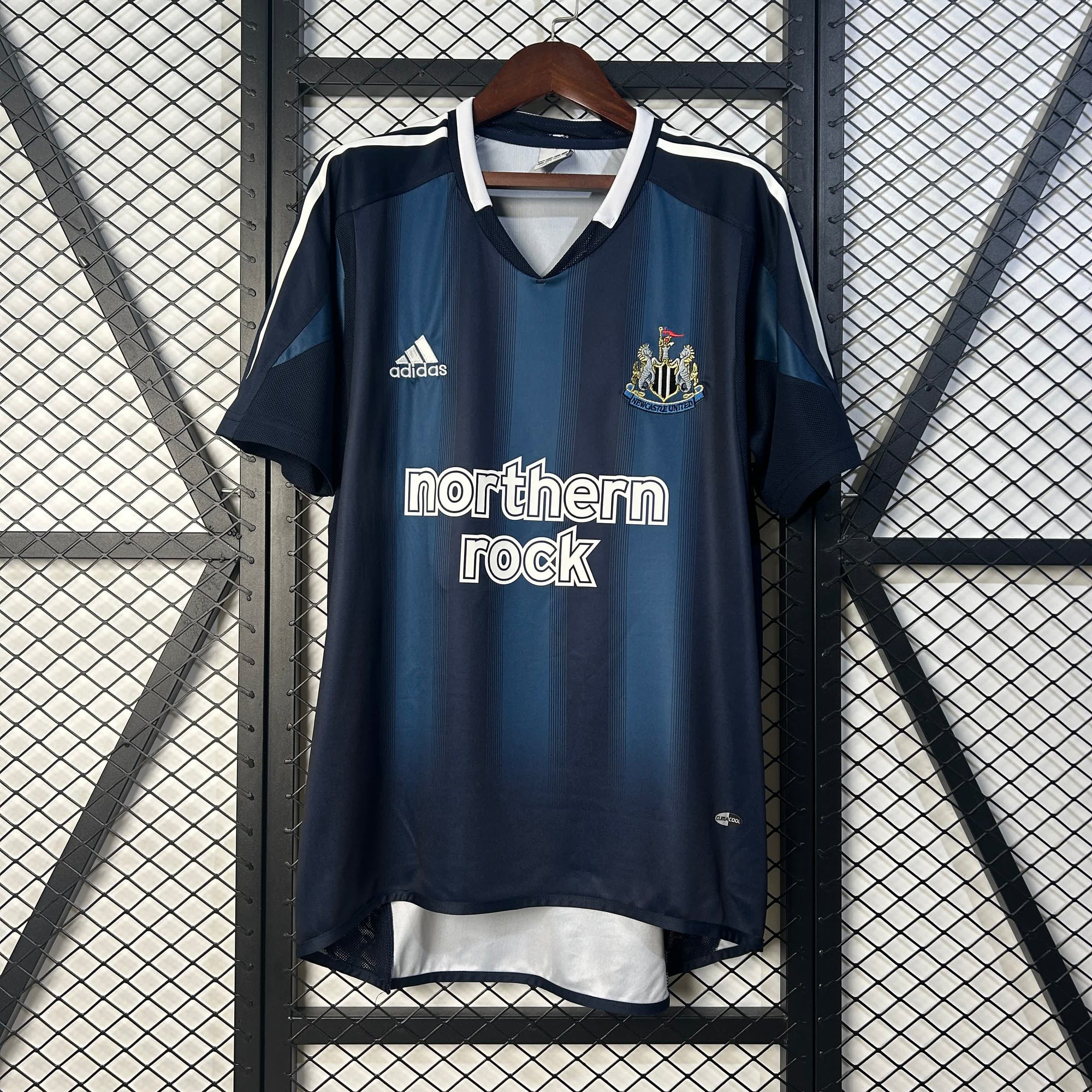 NEWCASTLE Secundário 05/06 Retro