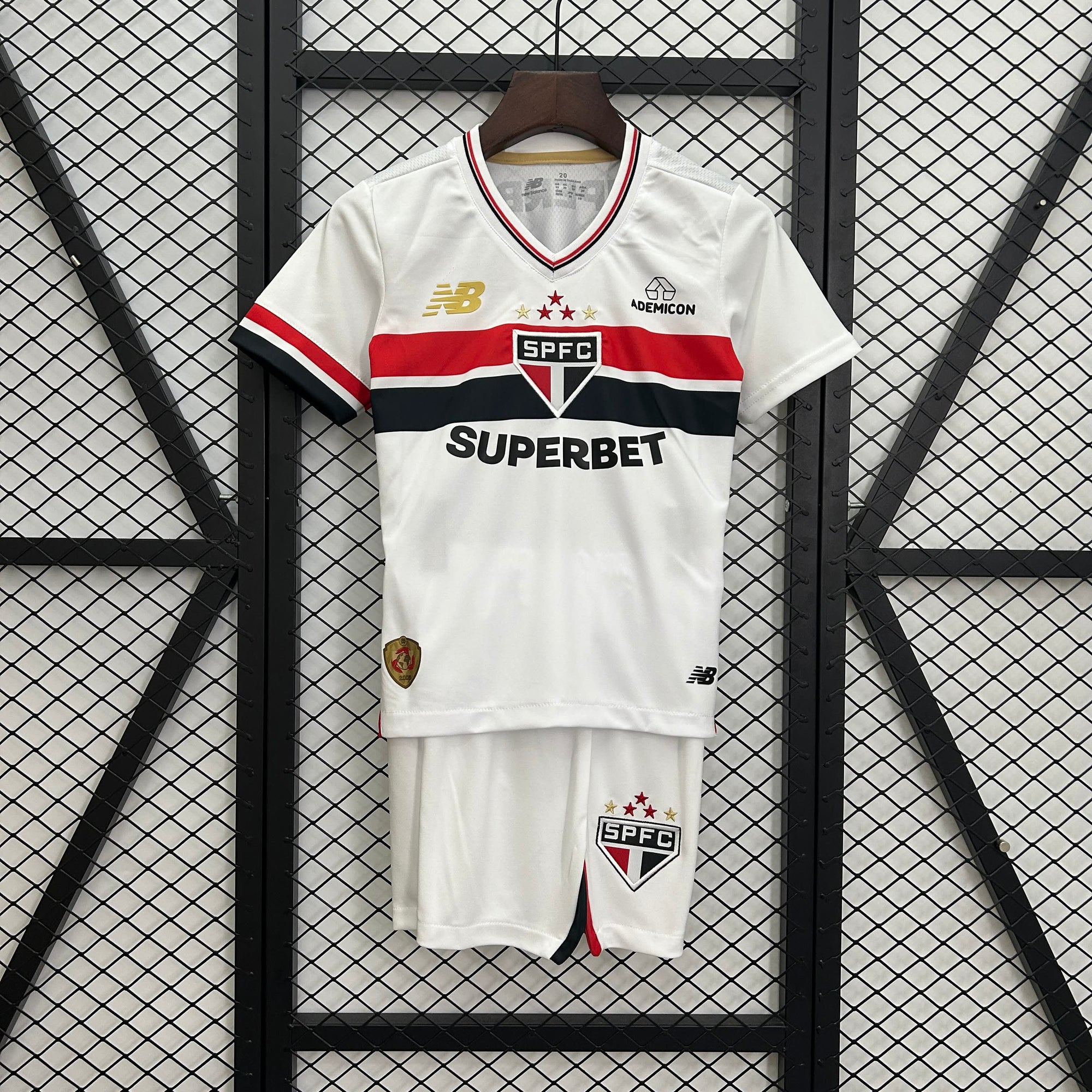 SÃO PAULO Equipamento Principal 25/26 Kids