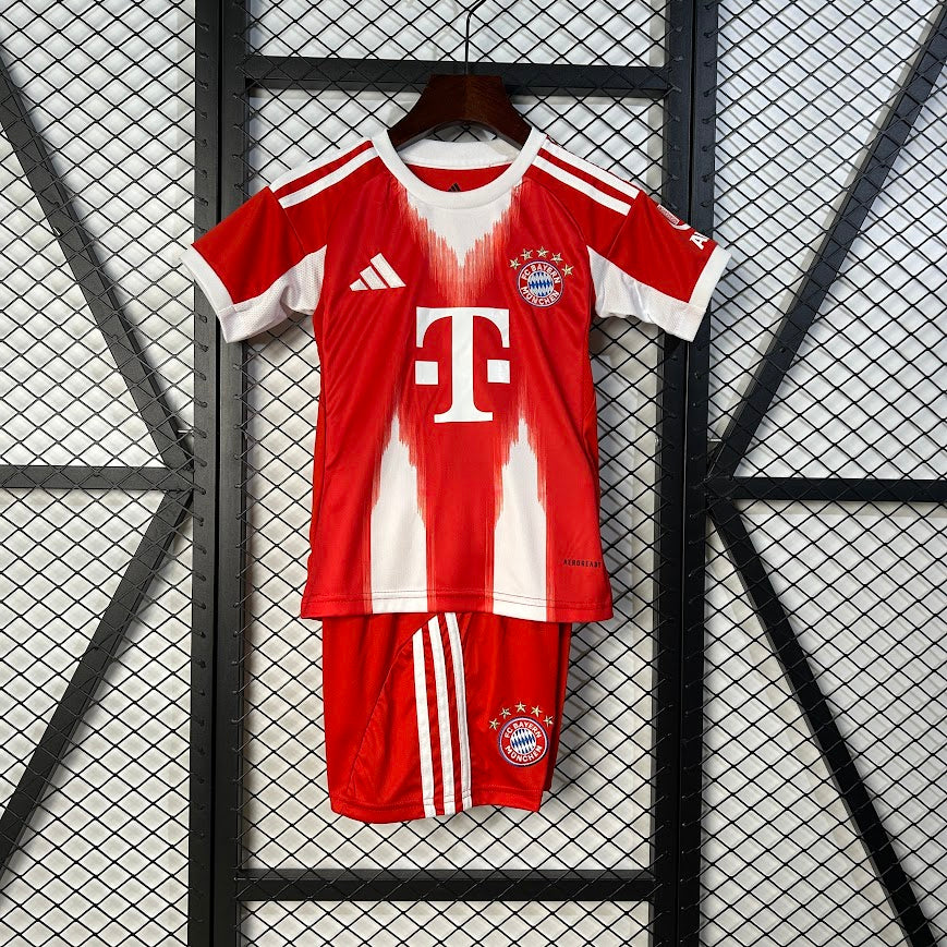 BAYERN MUNICH Equipamento Principal 25/26 Kids