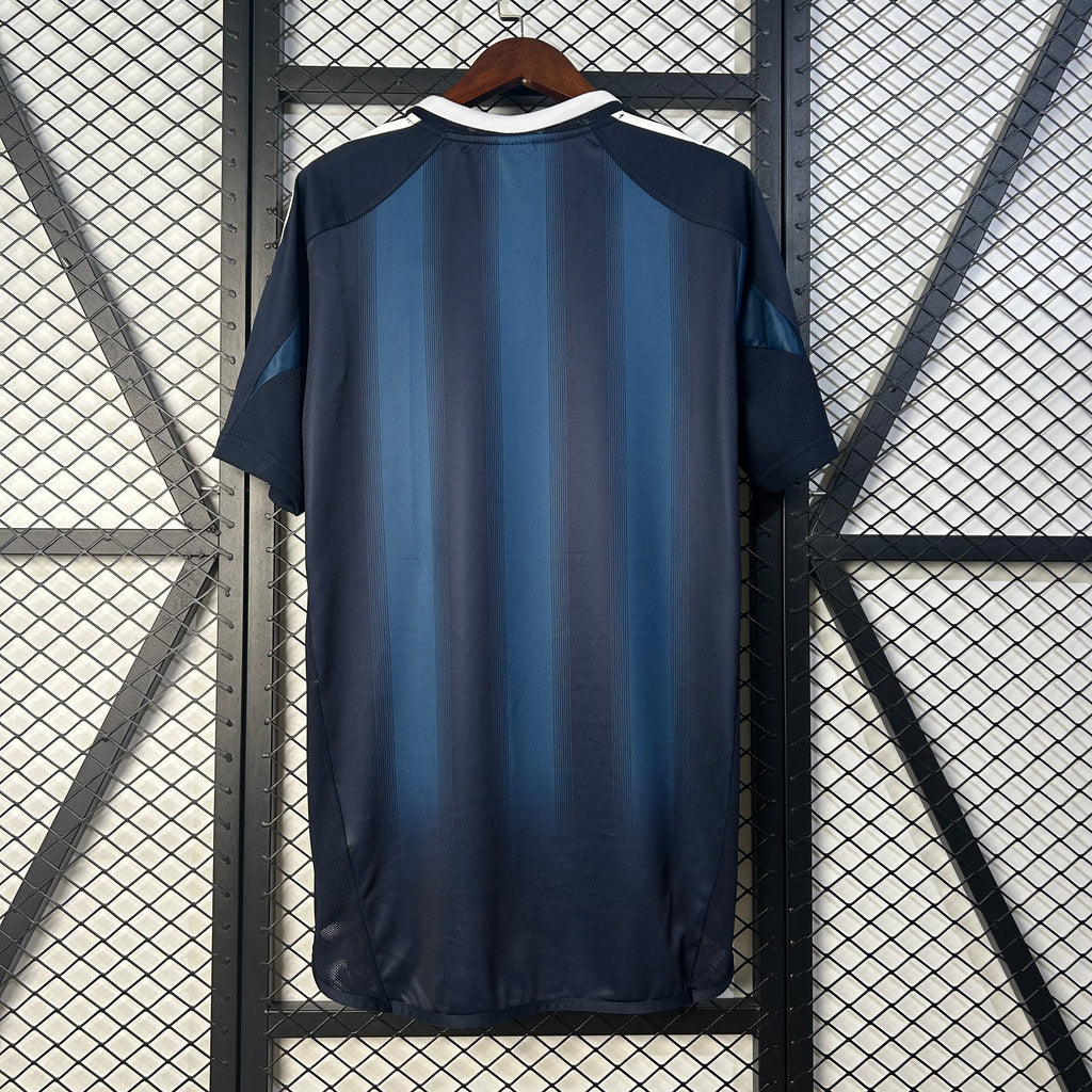 NEWCASTLE Secundário 05/06 Retro